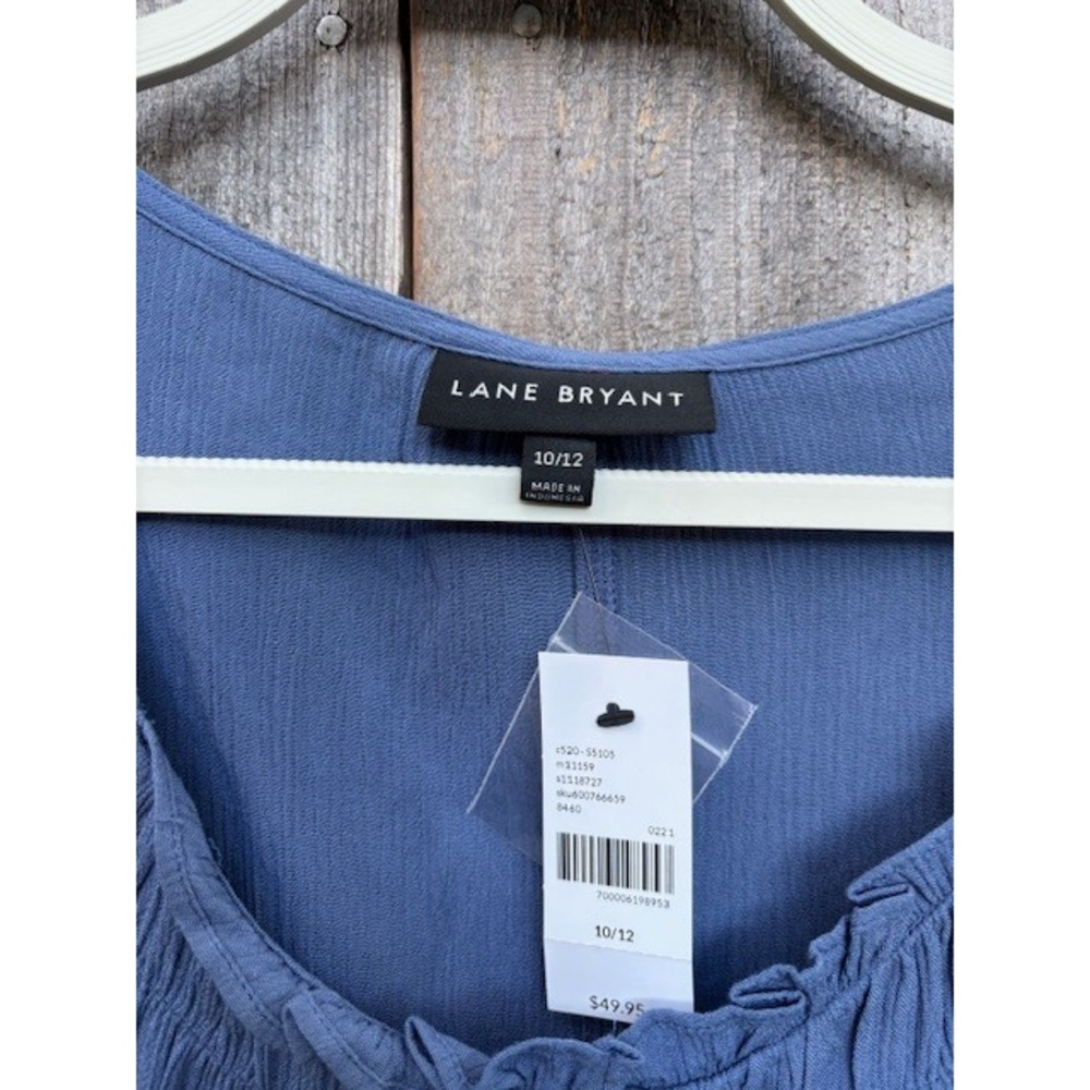 Lane Bryant Blue Flutter Sleeve Top Ruffle Neckline Blouse Size 10/12 - Picture 3 of 5